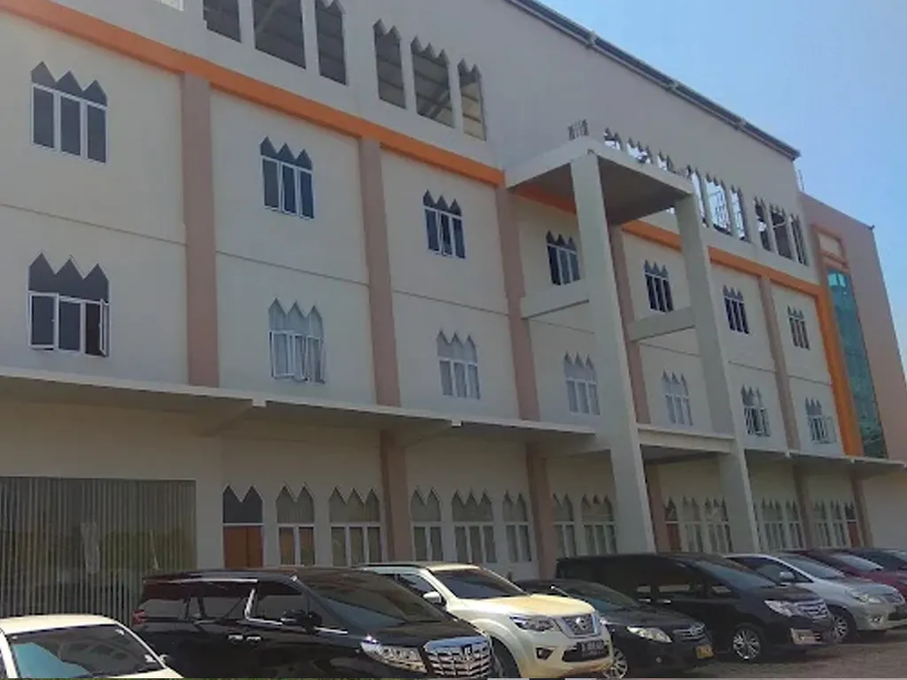 Sekolah Bintang Pelajar Bogor dengan Kubah Hijau